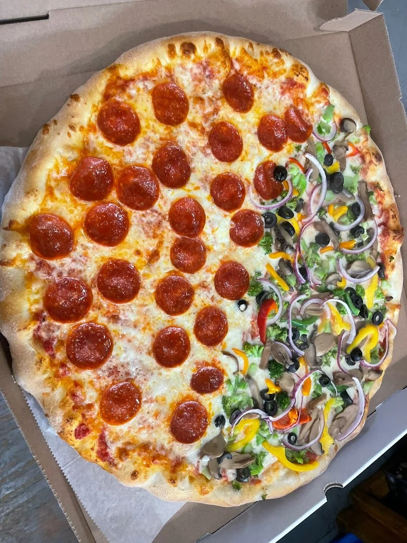 Family’s Pizzeria & Restaurant