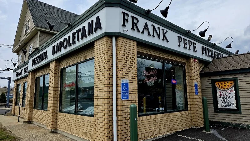Frank Pepe Pizzeria Napoletana